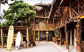 Hostal Olmito Canoa